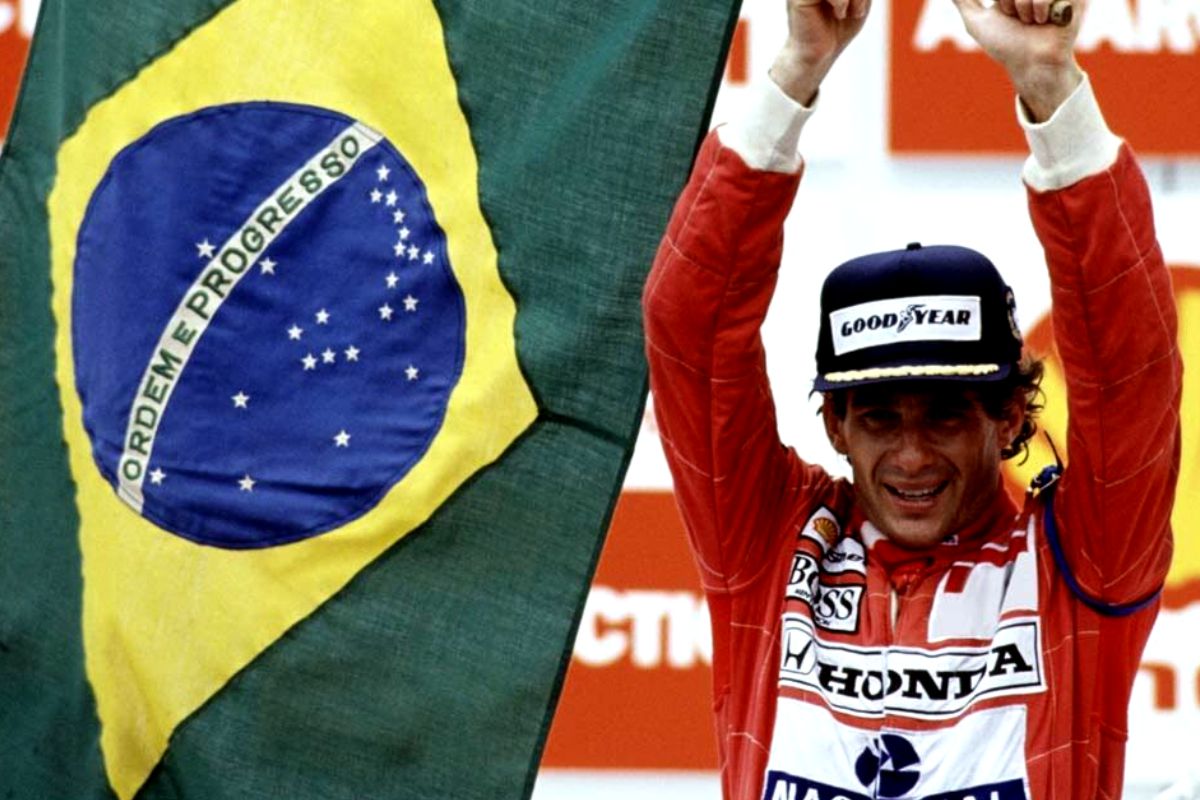 EMBARGOS AURICULARES n° 350  “30 anos sem Ayrton Senna: Por que o piloto é considerado um herói nacional?”